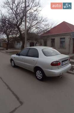Седан Daewoo Lanos 2004 в Миколаєві