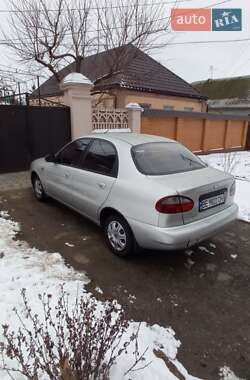 Седан Daewoo Lanos 2004 в Миколаєві