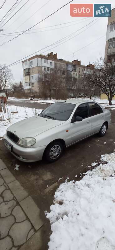 Седан Daewoo Lanos 2004 в Миколаєві