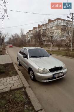Седан Daewoo Lanos 2004 в Миколаєві