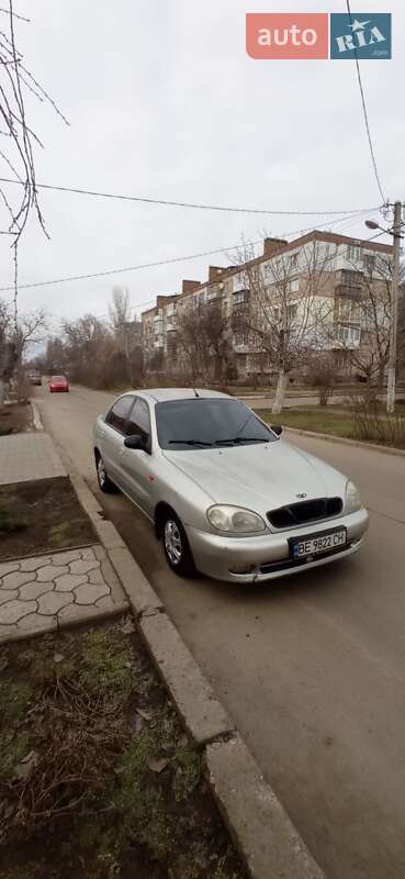 Седан Daewoo Lanos 2004 в Миколаєві