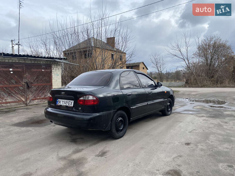 Седан Daewoo Lanos 2008 в Дубні