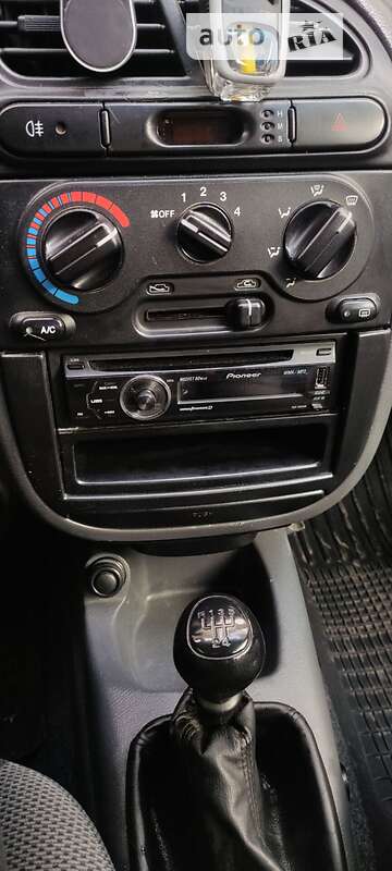 Седан Daewoo Lanos 2004 в Ивано-Франковске