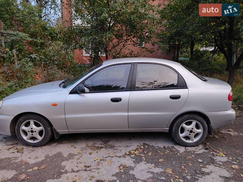 Седан Daewoo Lanos 2003 в Ивано-Франковске