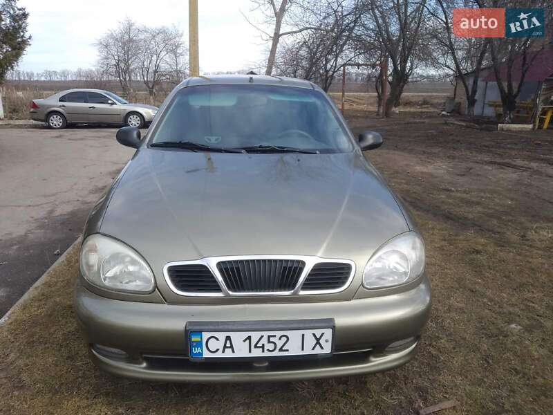 Седан Daewoo Lanos 2003 в Мироновке