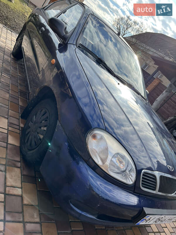 Седан Daewoo Lanos 2003 в Киеве