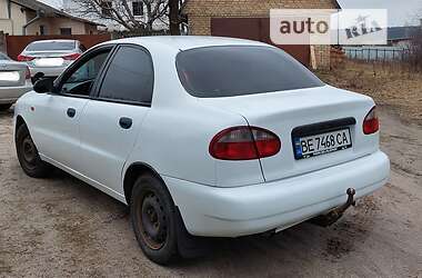 Седан Daewoo Lanos 2004 в Киеве