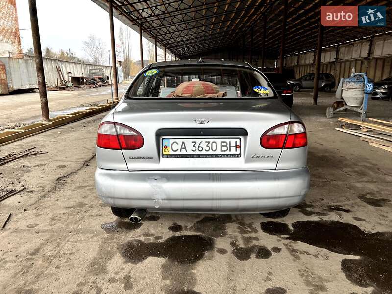 Седан Daewoo Lanos 2002 в Звенигородці