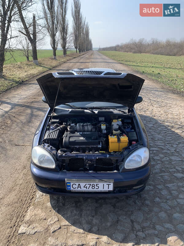 Седан Daewoo Lanos 2005 в Новоукраїнці