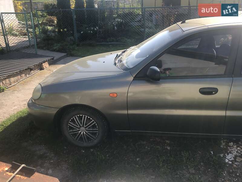 Седан Daewoo Lanos 2004 в Тернополі