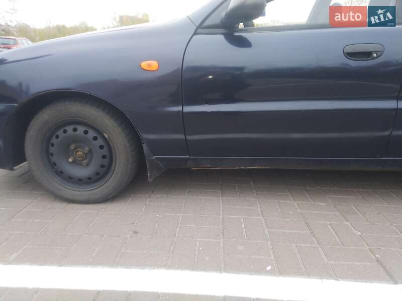 Седан Daewoo Lanos 2005 в Киеве