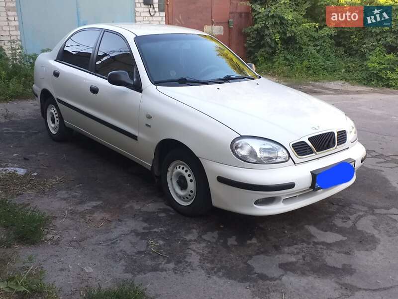 Седан Daewoo Lanos 2004 в Харькове