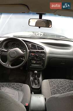 Седан Daewoo Lanos 2002 в Днепре