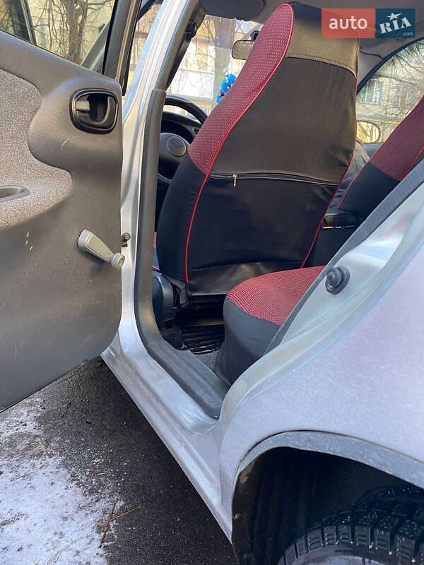 Седан Daewoo Lanos 2008 в Киеве