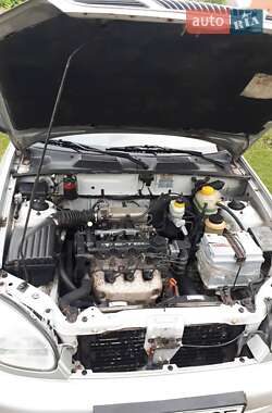 Хетчбек Daewoo Lanos 1998 в 