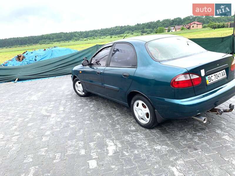 Седан Daewoo Lanos 2004 в Львове