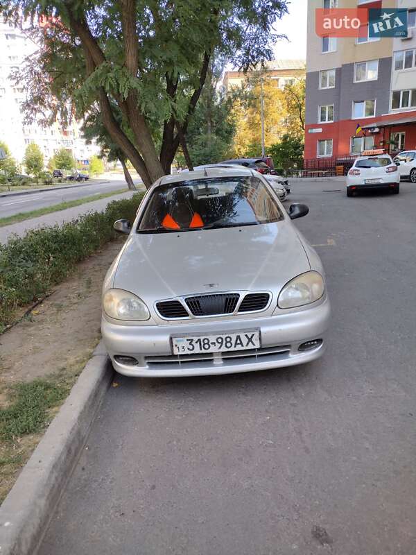 Седан Daewoo Lanos 2004 в Киеве