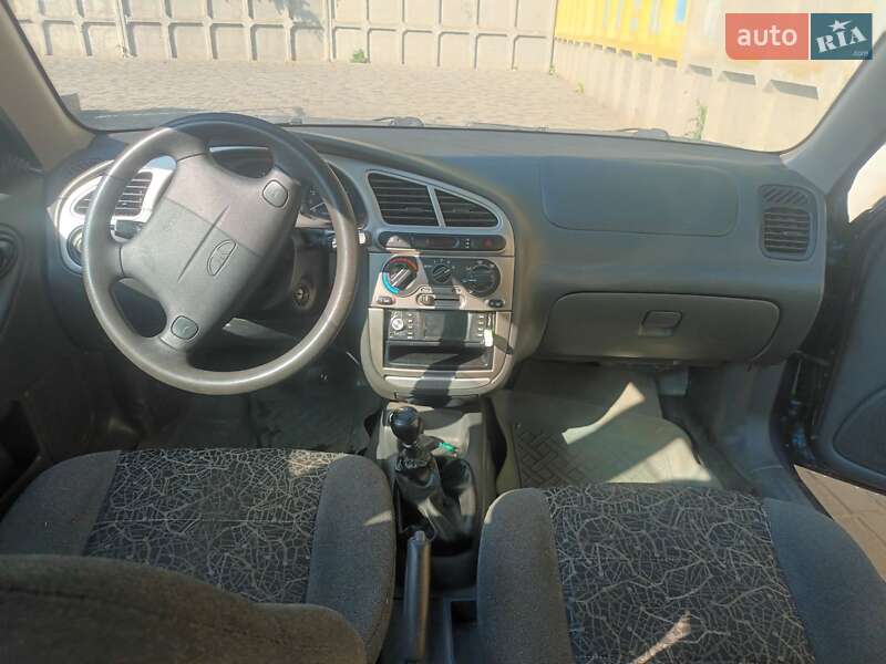 Седан Daewoo Lanos 2005 в Дніпрі