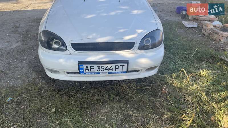 Седан Daewoo Lanos 2008 в Марганце