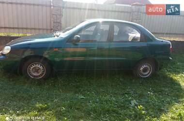 Седан Daewoo Lanos 2002 в Ужгороді