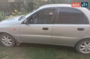 Седан Daewoo Lanos 2008 в Сторожинце