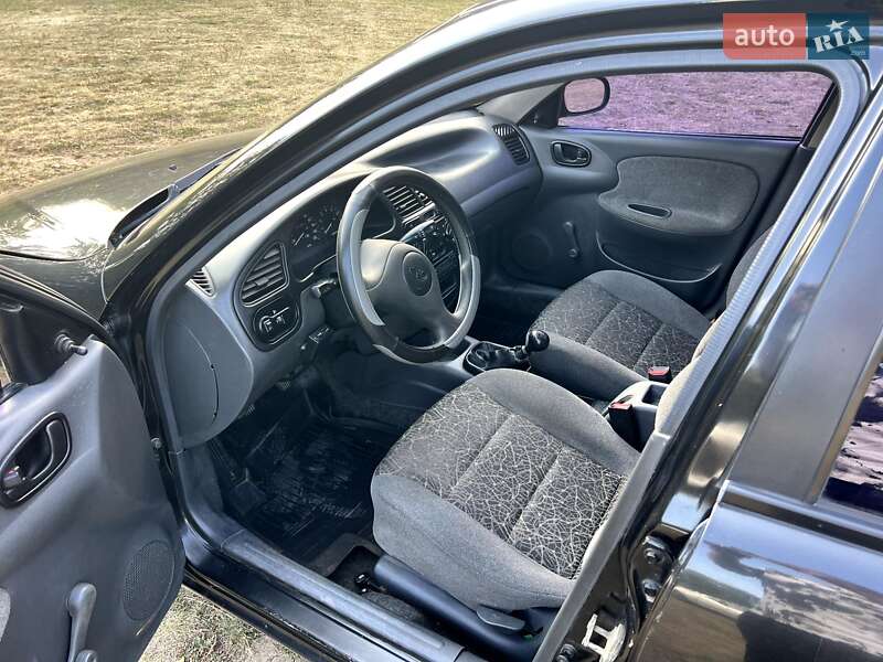 Седан Daewoo Lanos 2008 в Краснограде