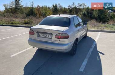 Седан Daewoo Lanos 2002 в Синельниково