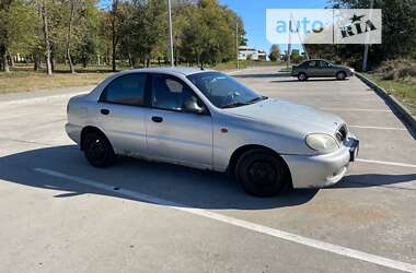 Седан Daewoo Lanos 2002 в Синельниково