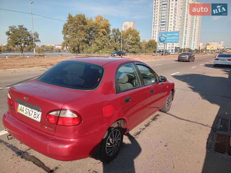 Седан Daewoo Lanos 2003 в Киеве