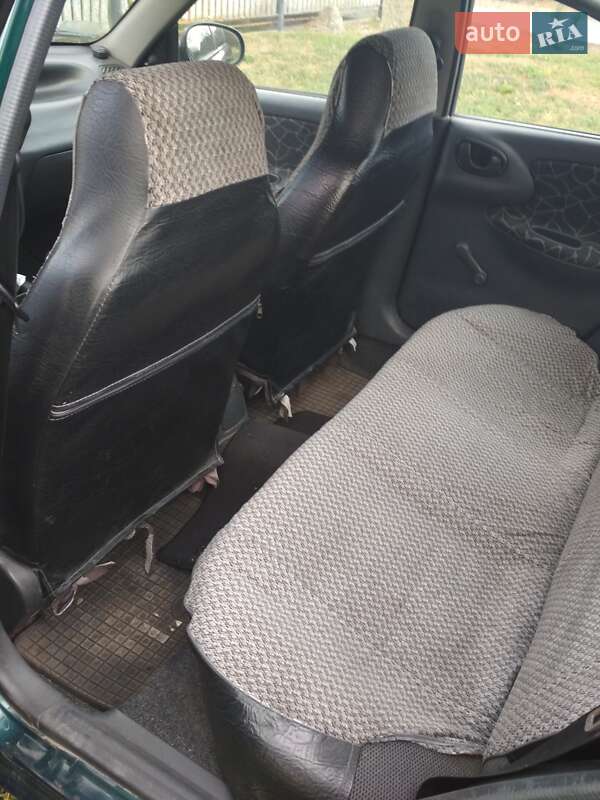 Седан Daewoo Lanos 2003 в Лубнах