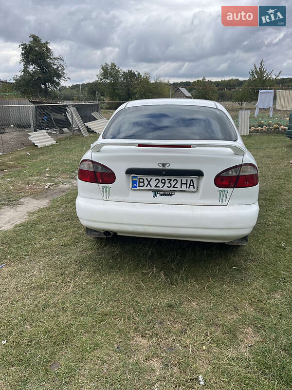 Седан Daewoo Lanos 1998 в Городке