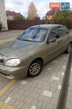 Седан Daewoo Lanos 2004 в Киеве
