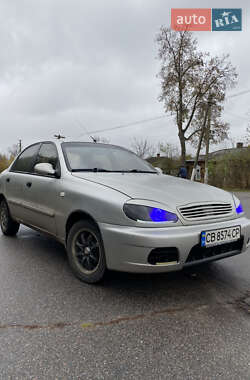 Седан Daewoo Lanos 2003 в Семеновке