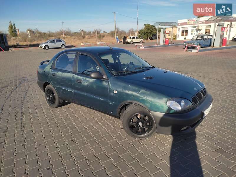 Седан Daewoo Lanos 2002 в Болграде