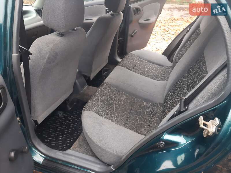 Седан Daewoo Lanos 2006 в Харькове