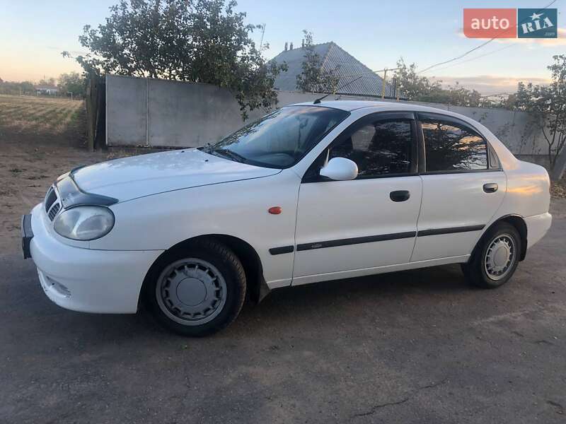 Седан Daewoo Lanos 2003 в Болграде