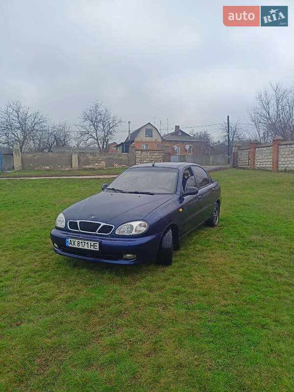 Седан Daewoo Lanos 2004 в Харькове