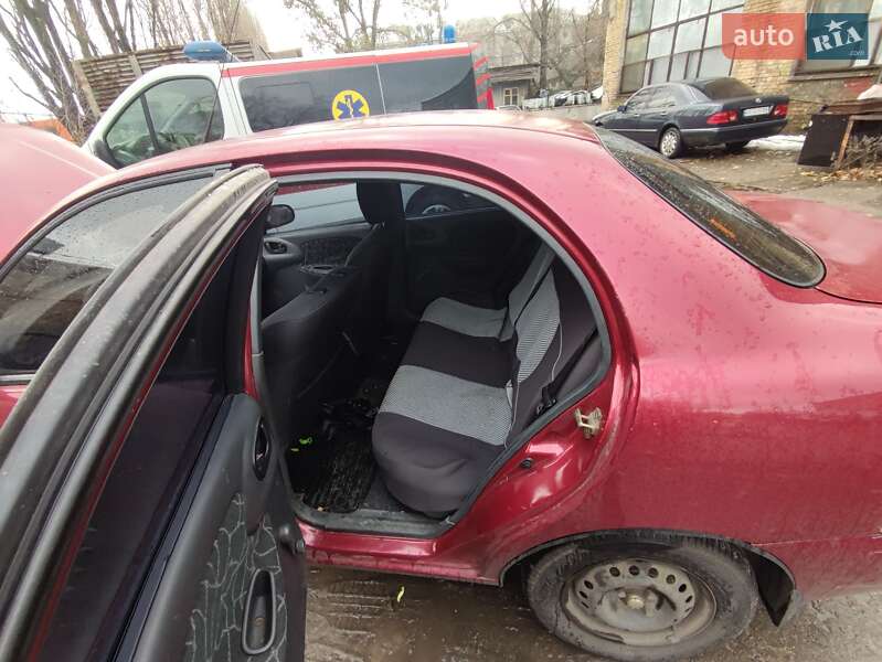 Седан Daewoo Lanos 2003 в Киеве