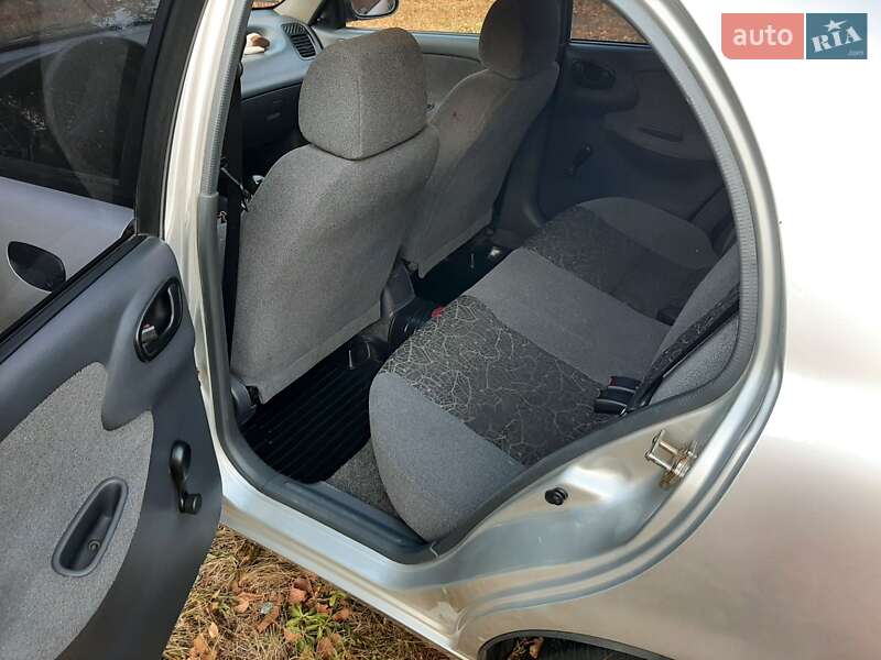 Седан Daewoo Lanos 2006 в Харкові