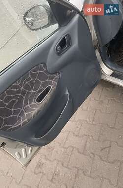 Седан Daewoo Lanos 2002 в 