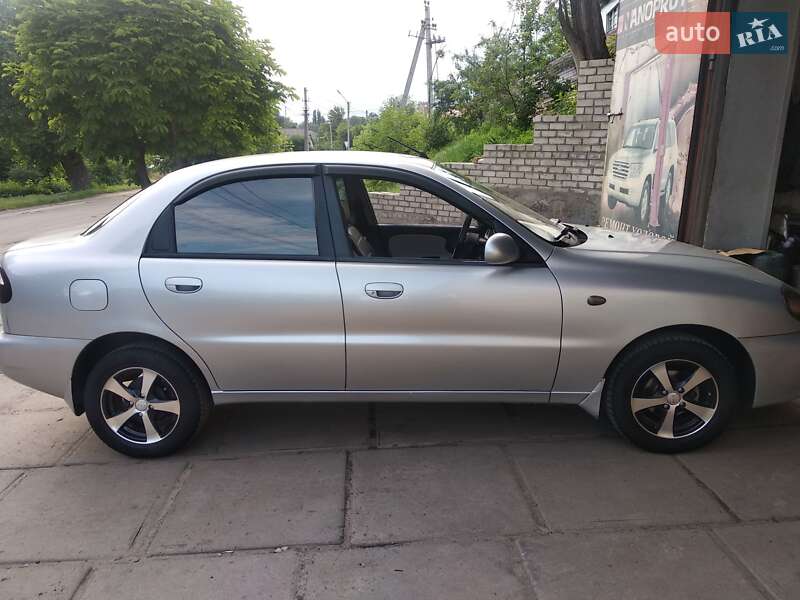 Седан Daewoo Lanos 2008 в Харькове