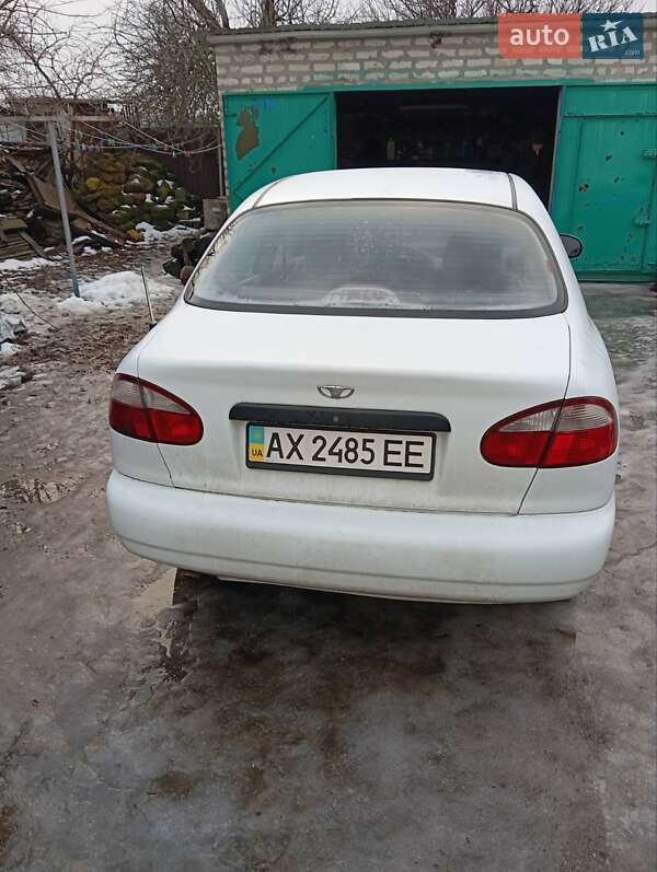 Седан Daewoo Lanos 2002 в Первомайске