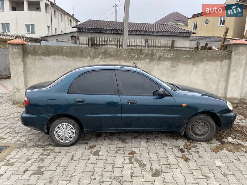 Седан Daewoo Lanos 2002 в 