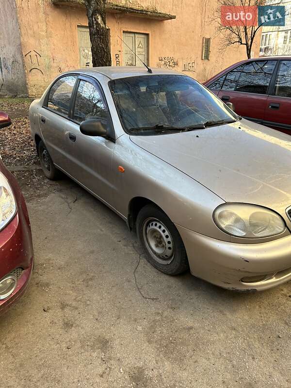 Седан Daewoo Lanos 2004 в Черновцах