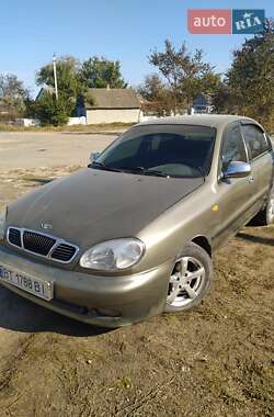 Седан Daewoo Lanos 2002 в Кривом Роге