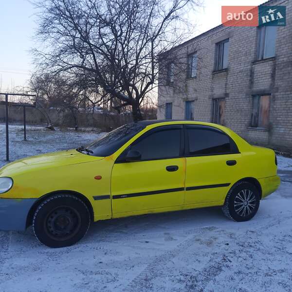 Седан Daewoo Lanos 2003 в Дніпрі