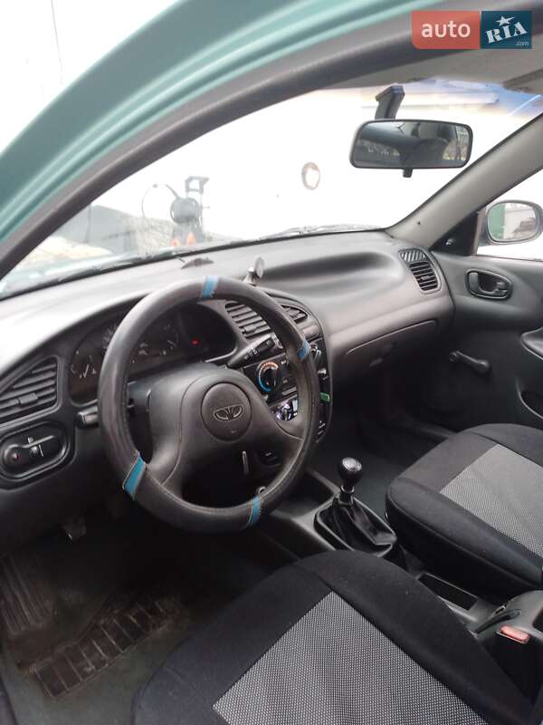 Седан Daewoo Lanos 1999 в Кременчуге