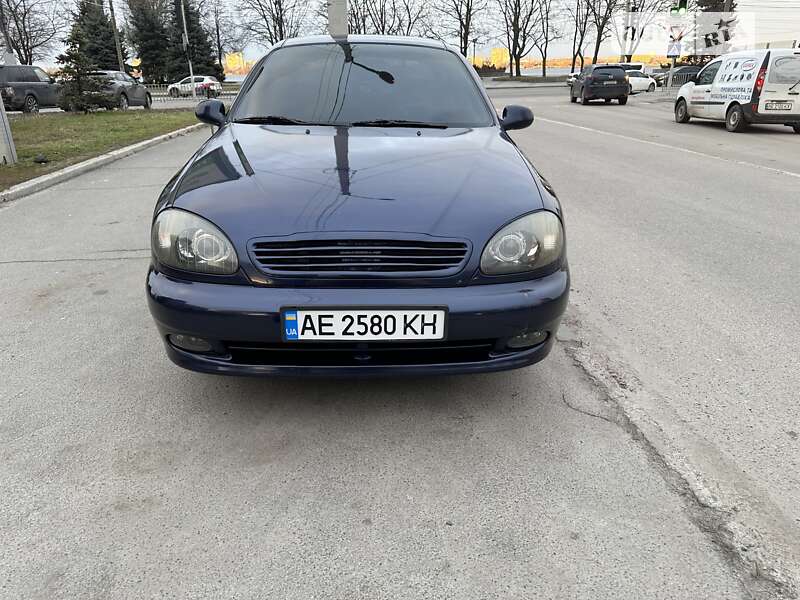 Седан Daewoo Lanos 2002 в Днепре