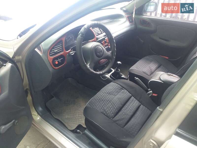 Седан Daewoo Lanos 2007 в Новом Буге