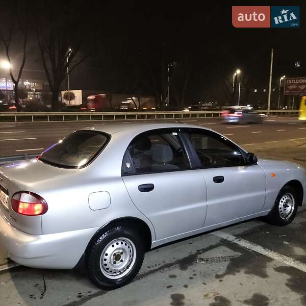 Седан Daewoo Lanos 2006 в Киеве